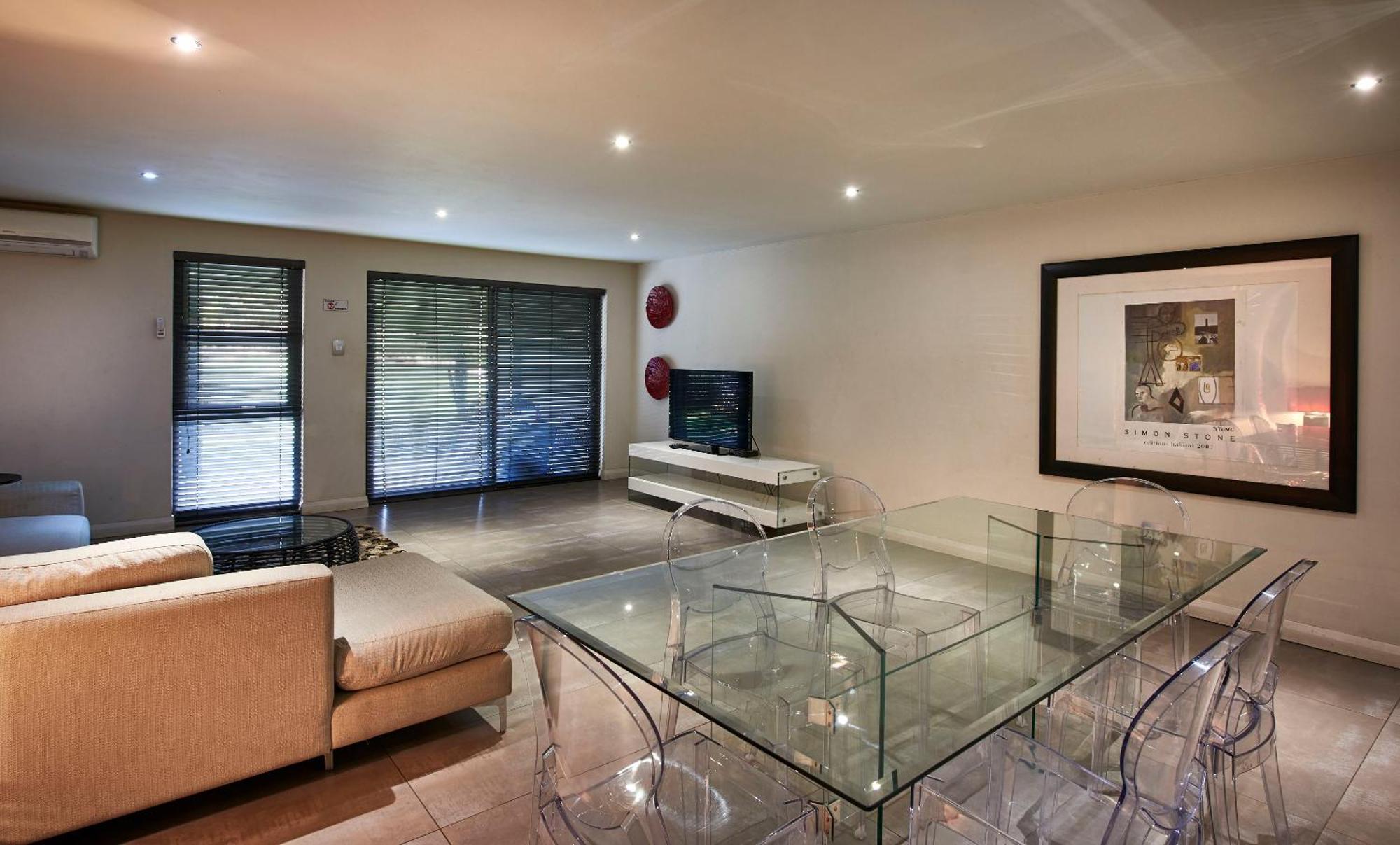 Dynasty Forest Sandown Serviced Apartments & Self Catering Hotel ヨハネスブルグ 部屋 写真