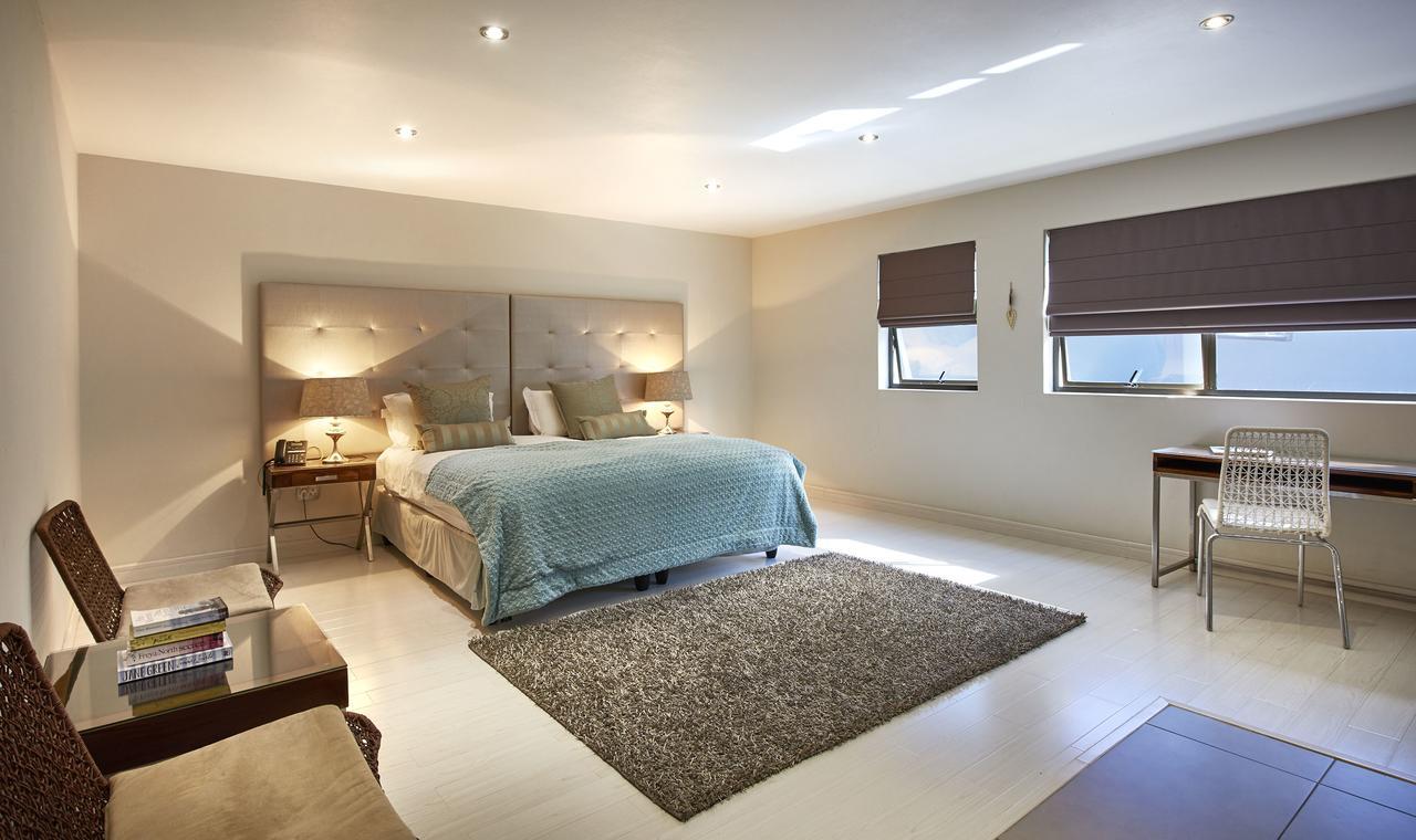 Dynasty Forest Sandown Serviced Apartments & Self Catering Hotel ヨハネスブルグ エクステリア 写真