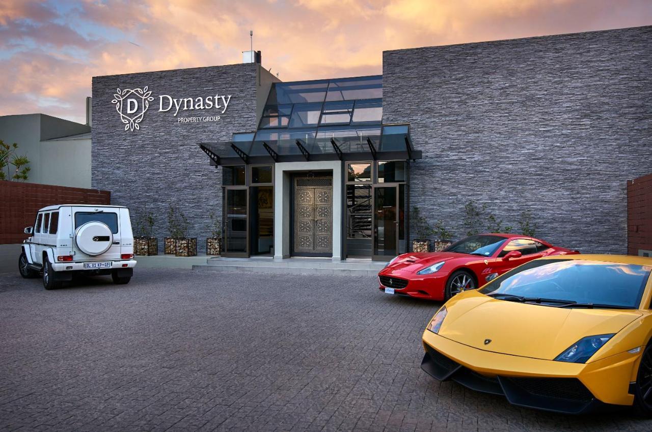 Dynasty Forest Sandown Serviced Apartments & Self Catering Hotel ヨハネスブルグ エクステリア 写真
